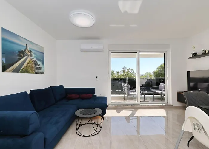 Lux No 1 Starigrad Paklenica