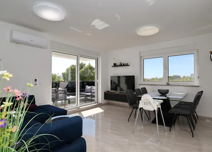 Apartament Lux No 1 *
