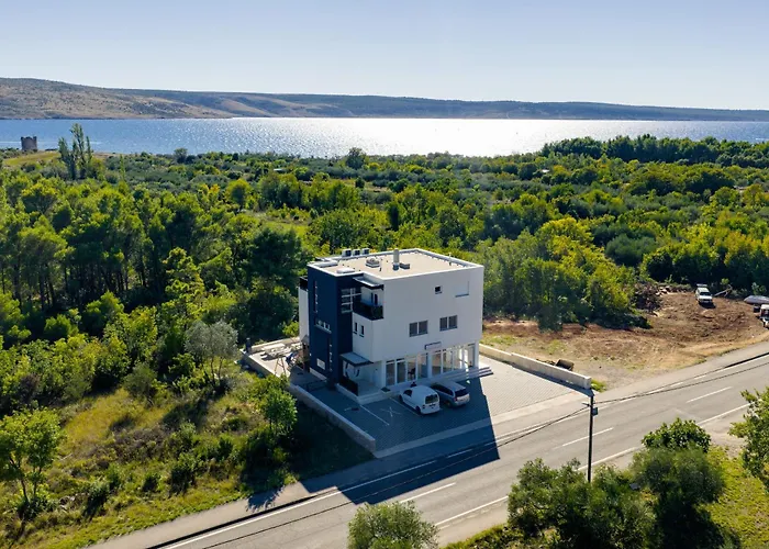 Lux No 1 * Starigrad Paklenica