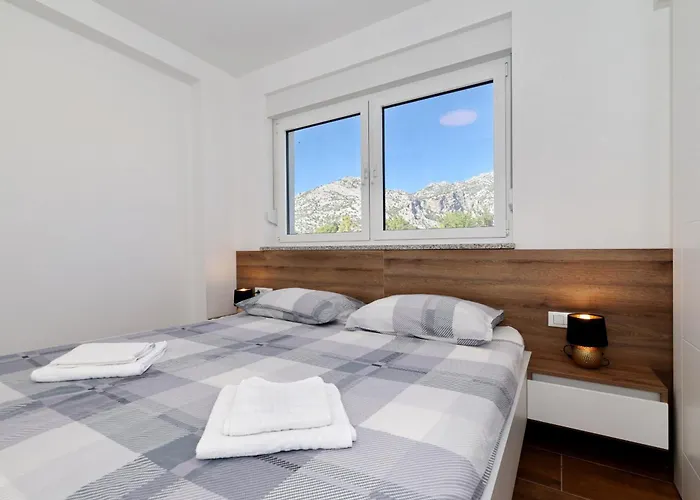 Lux No 1 Starigrad Paklenica