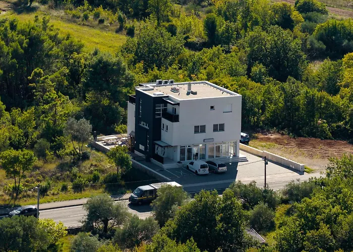 Apartament Lux No 1 *