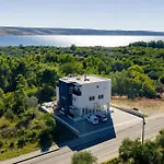 Lux No 1 * Starigrad Paklenica