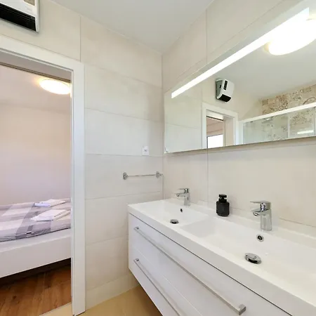 Daire Lux No 1 Starigrad Paklenica