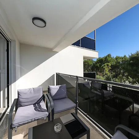 Lux No 1 Daire Starigrad Paklenica