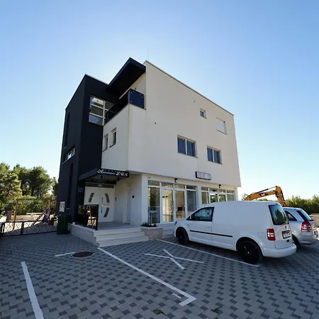 Lux No 1 * Starigrad Paklenica